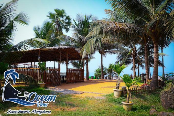 The Ocean View Hotell Ullāl Exteriör bild